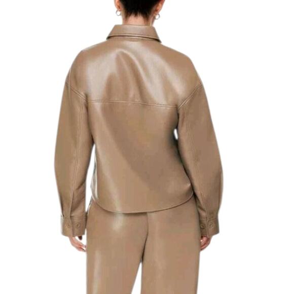 Women's Aritzia Babaton Pelli Hip Shirt Jacket Vegan Leather Constant Camel M - Picture 3 of 16